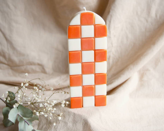 Bougie design décorative damier orange