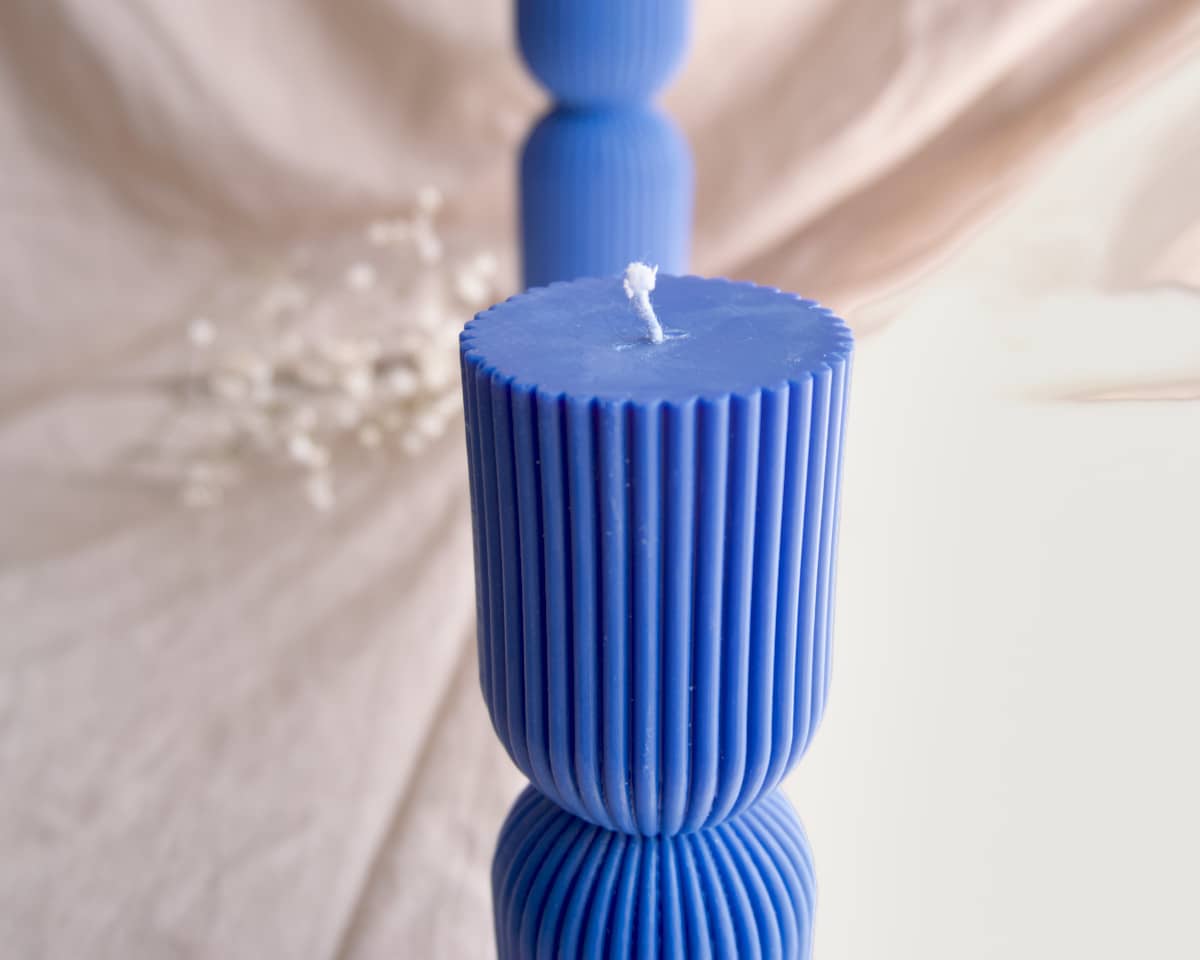 Bougie design décorative colonne bleue