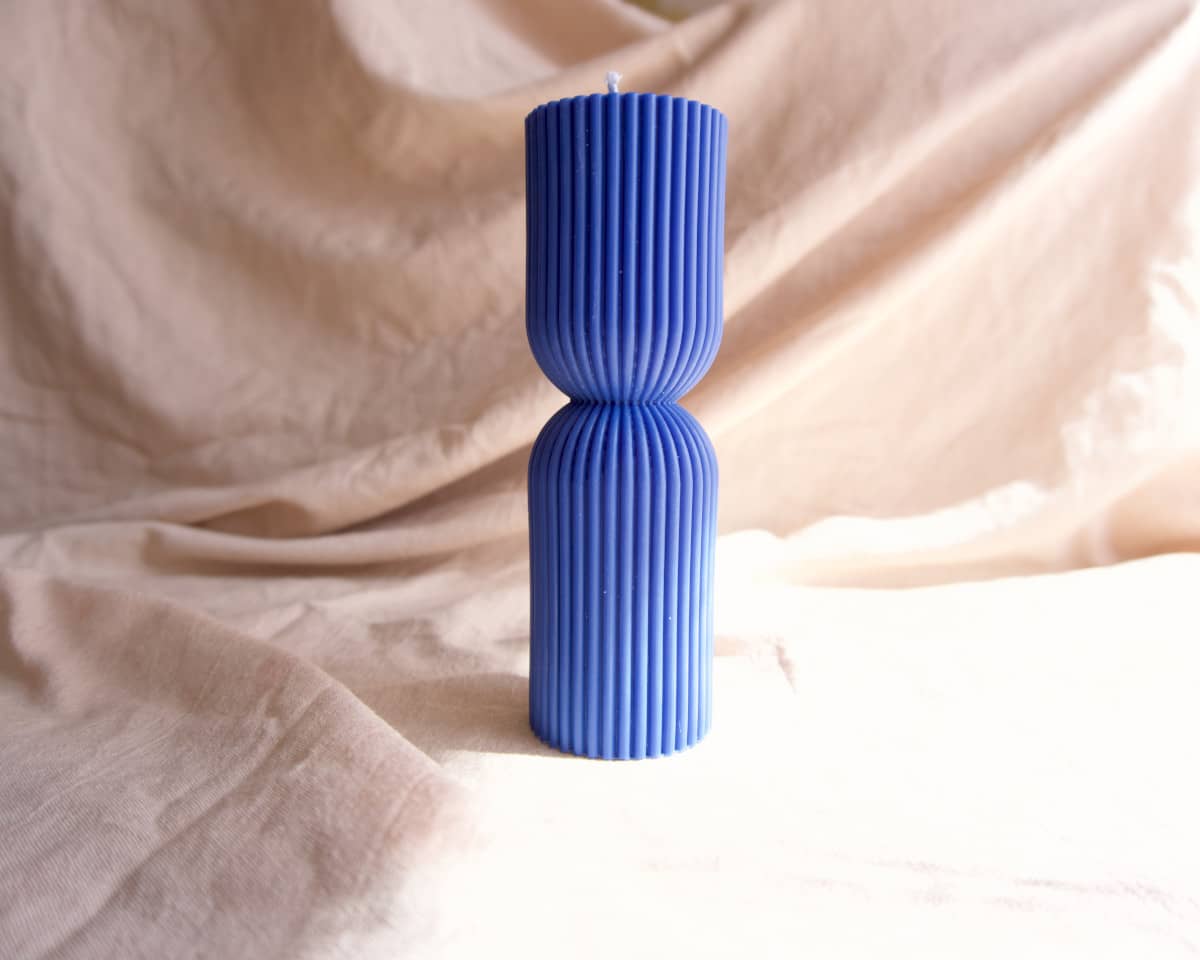 Bougie design décorative colonne bleue